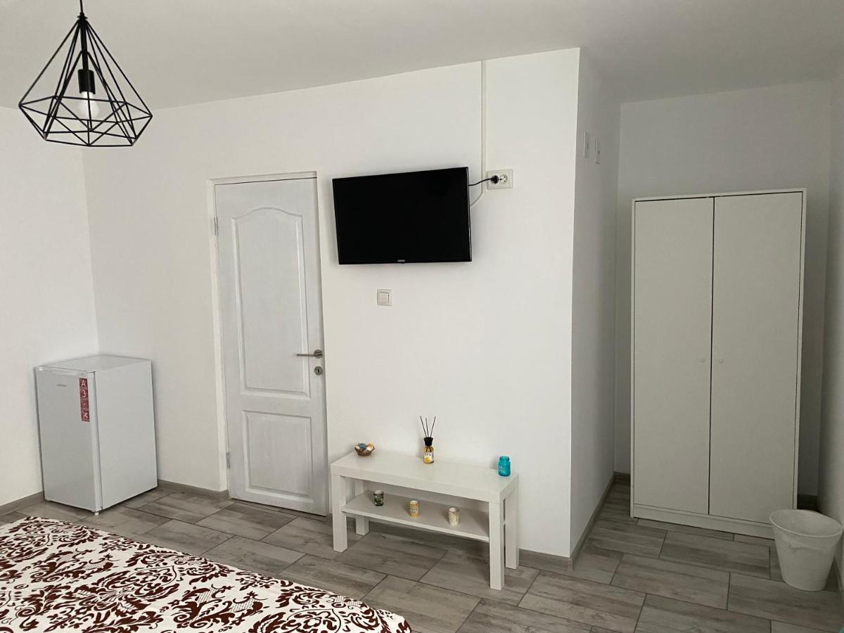 Camere De Inchiriat David Casa David Corbu Bagian luar foto